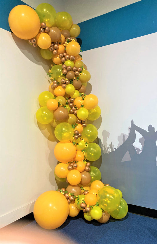 Be Thankful organic balloon garland