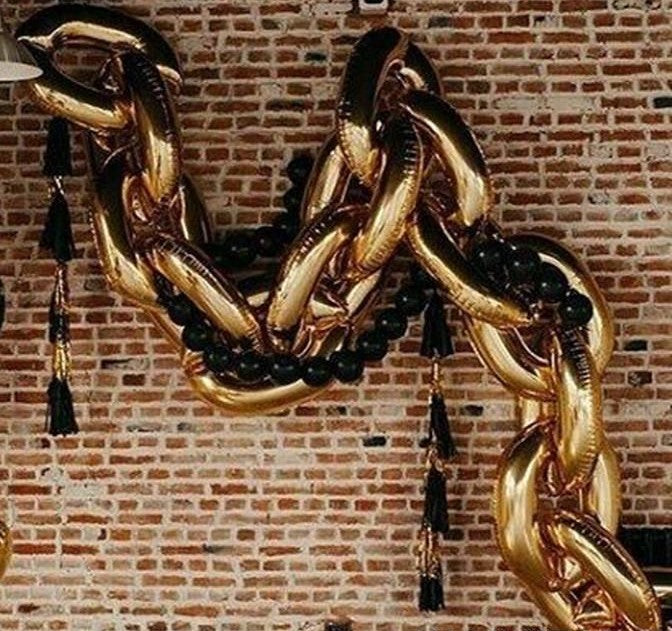 Chain Link Balloon Garland