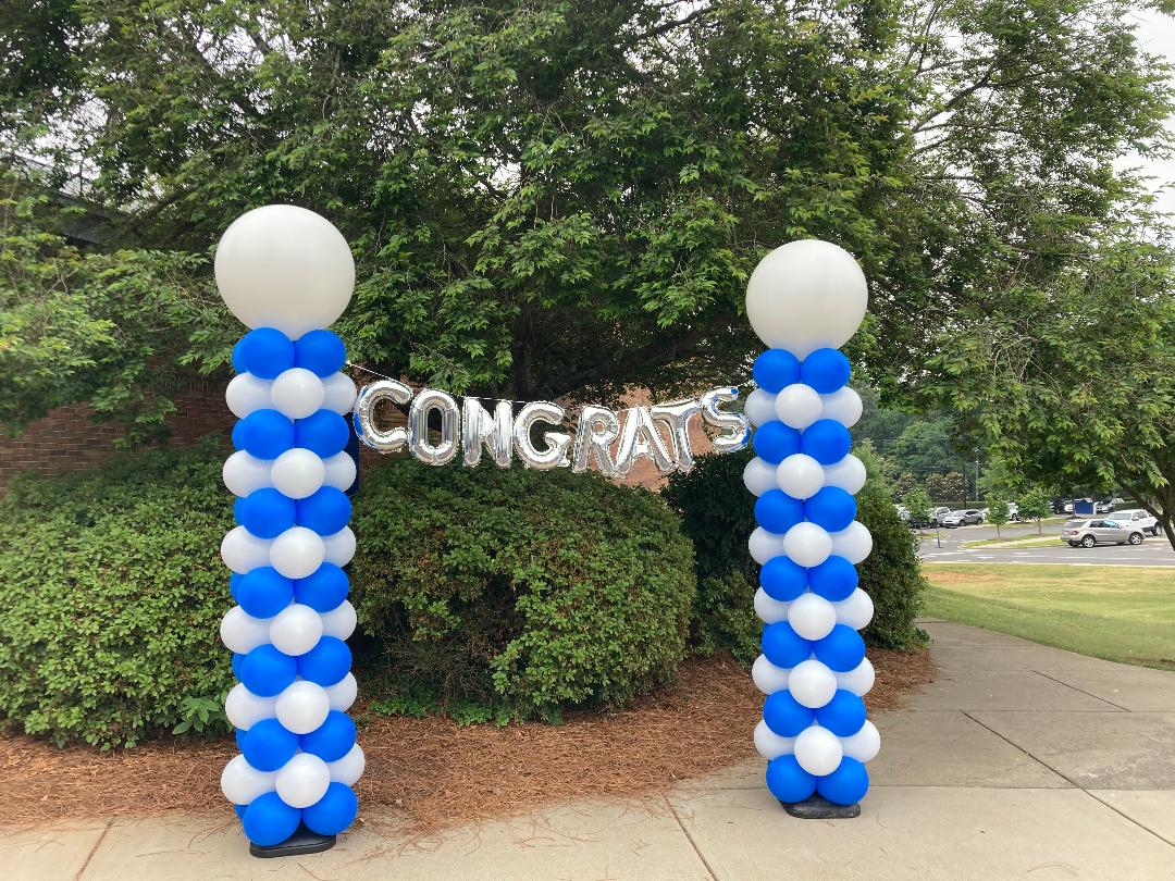 Congrats Standard Column and Banner Set - Decor