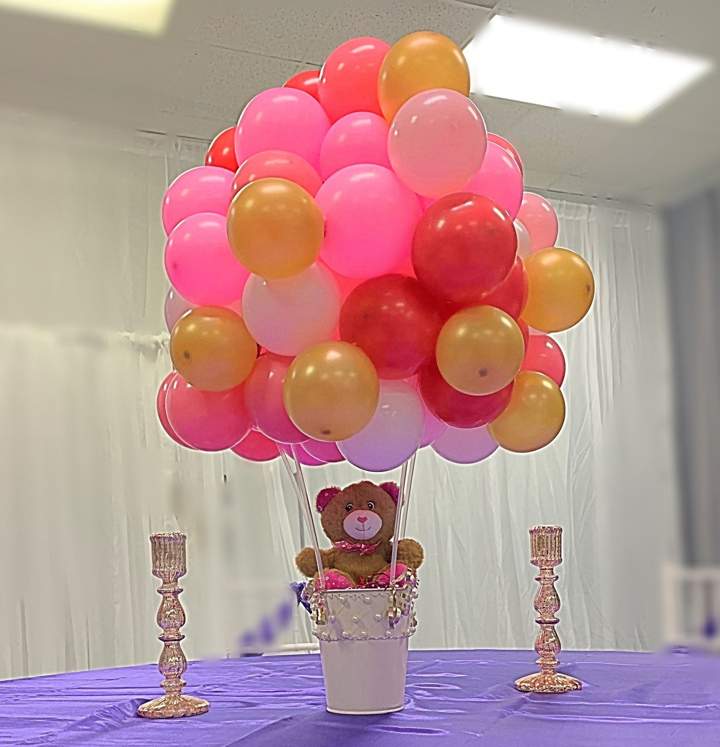 hot air balloon centerpiece with bear Valentine