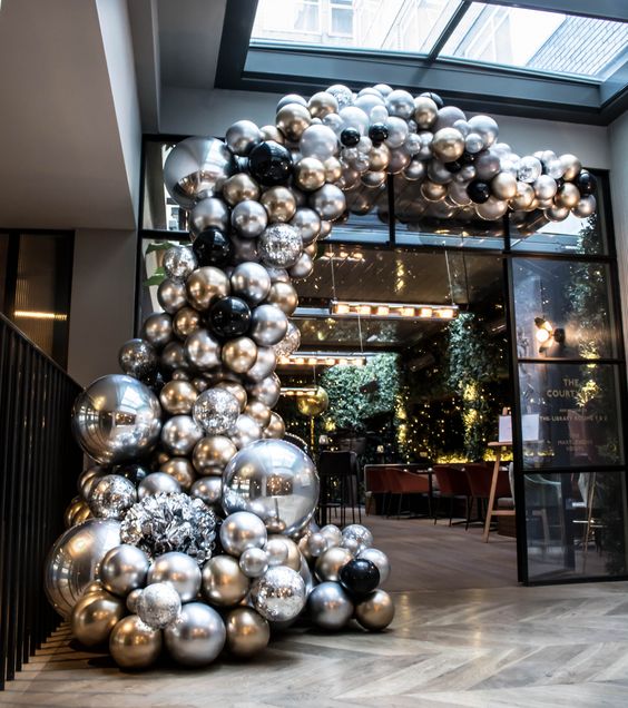 Grand Glitzy Garland Arch